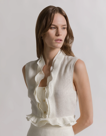 Linen blouse with ruffles